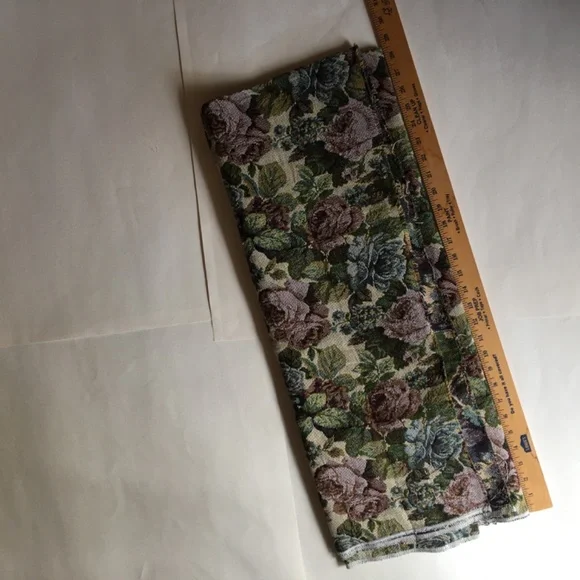 Floral tapestry fabric. 56x42 inches. - Picture 2 of 8